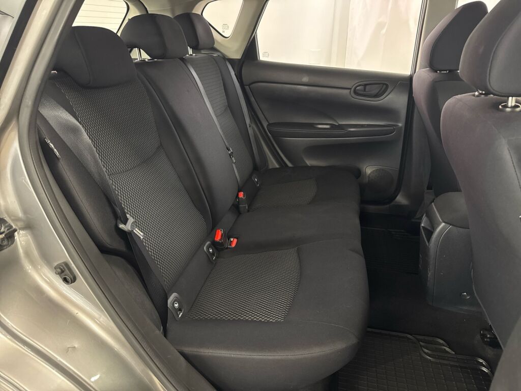 Nissan Pulsar 2017 Harmaa