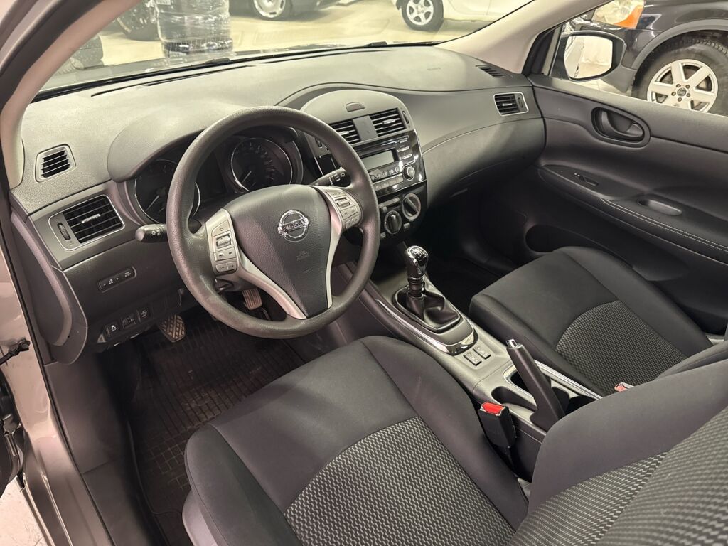 Nissan Pulsar 2017 Harmaa