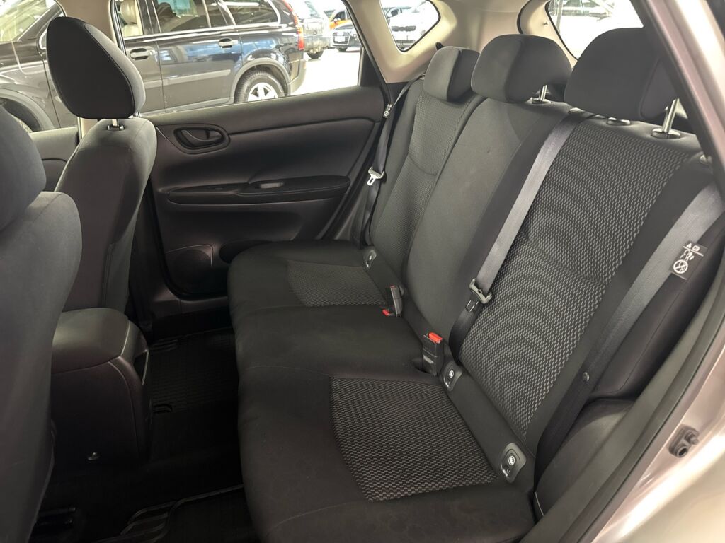 Nissan Pulsar 2017 Harmaa