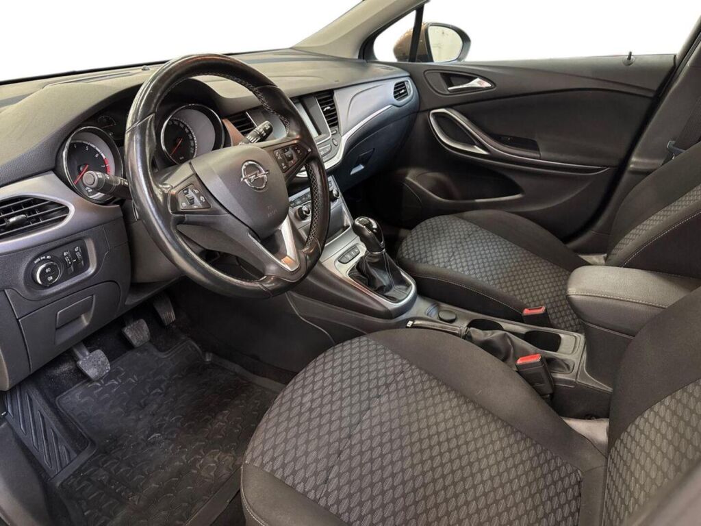 Opel Astra 2017 Ruskea (beige)