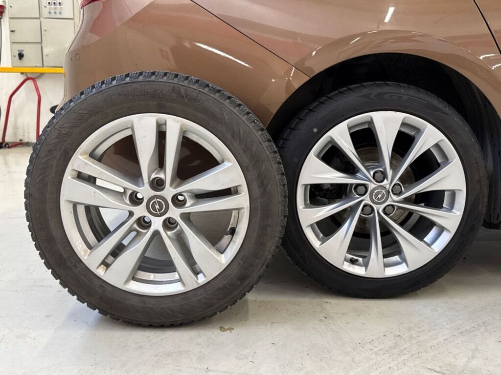 Opel Astra 2017 Ruskea (beige)
