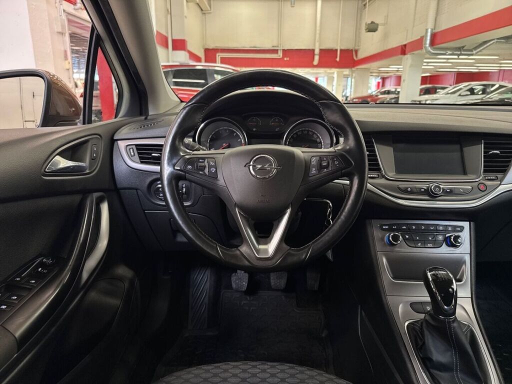 Opel Astra 2017 Ruskea (beige)