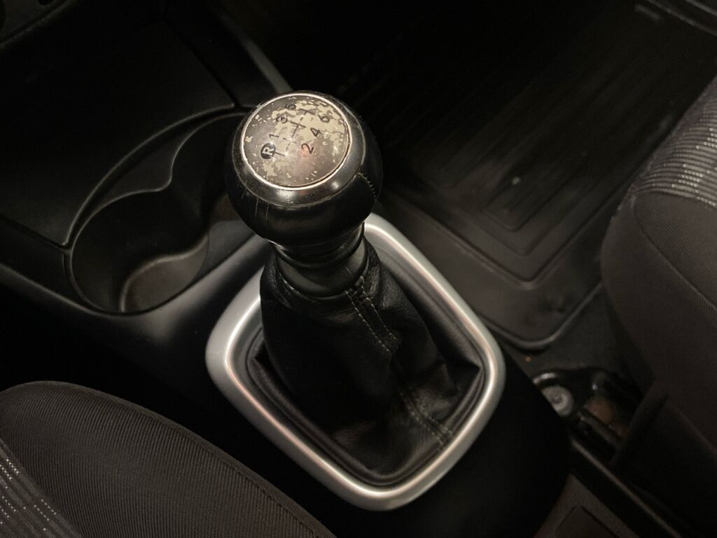 Toyota Yaris 2016 Valkoinen