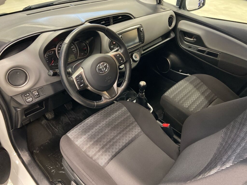 Toyota Yaris 2016 Valkoinen