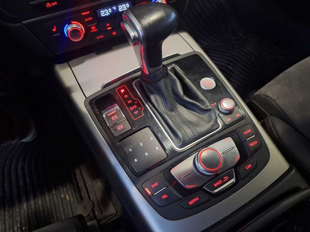 Audi A6 allroad quattro 2013 Musta