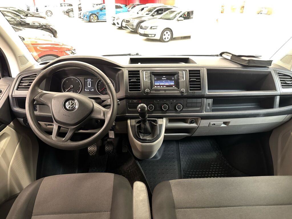 Volkswagen Transporter 2016 Musta