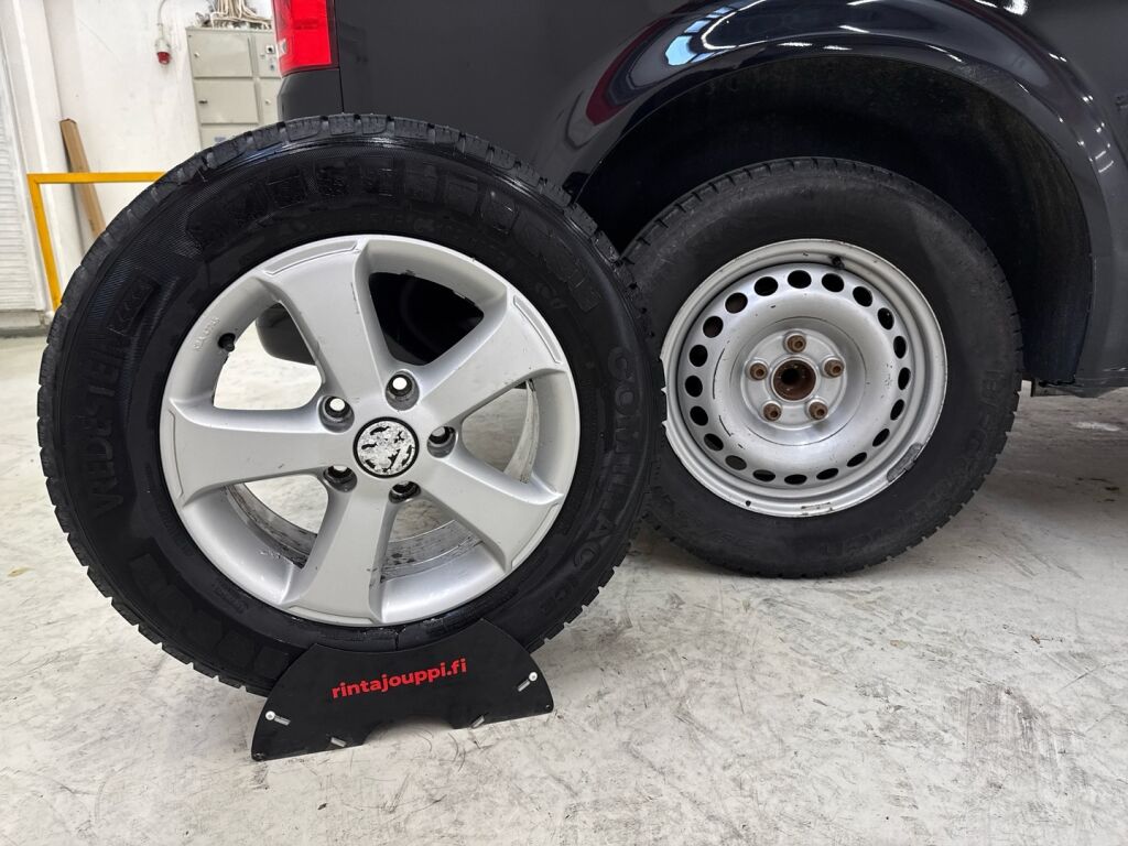 Volkswagen Transporter 2016 Musta