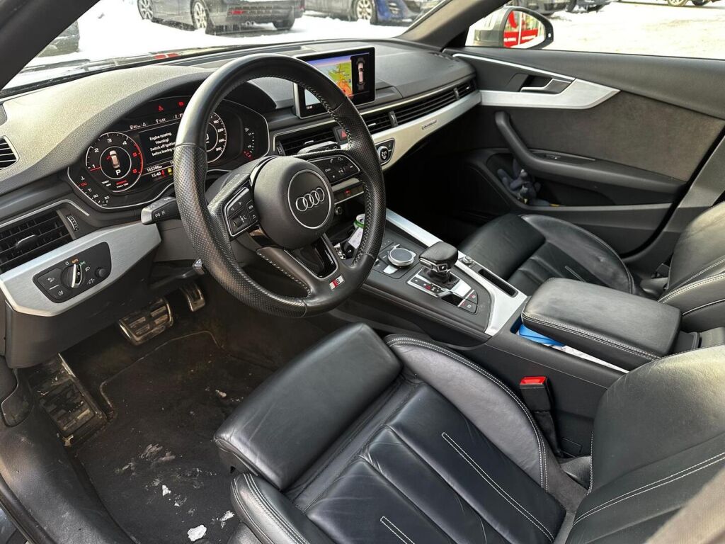 Audi A4 2016 Harmaa
