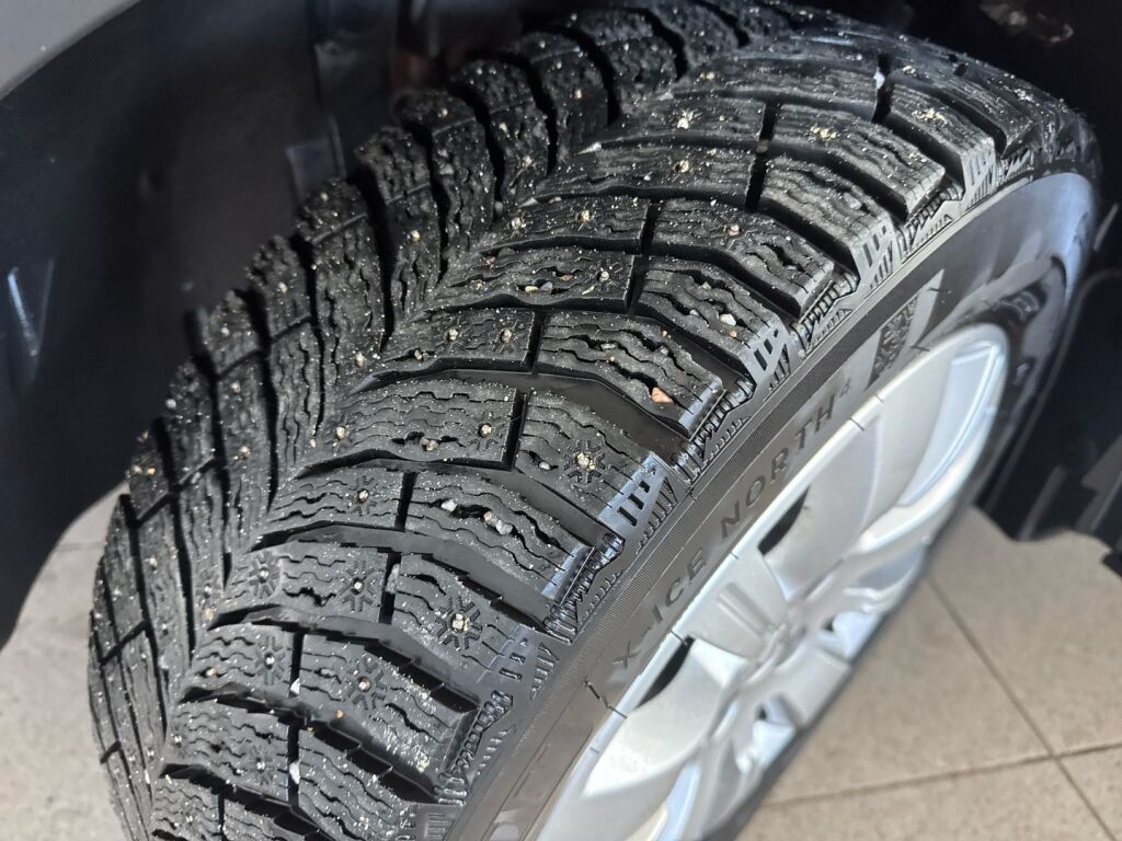 Renault Captur 2016 Oranssi