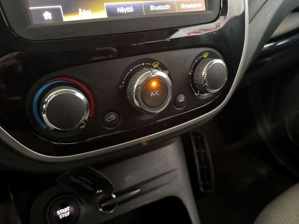 Renault Captur 2016 Oranssi