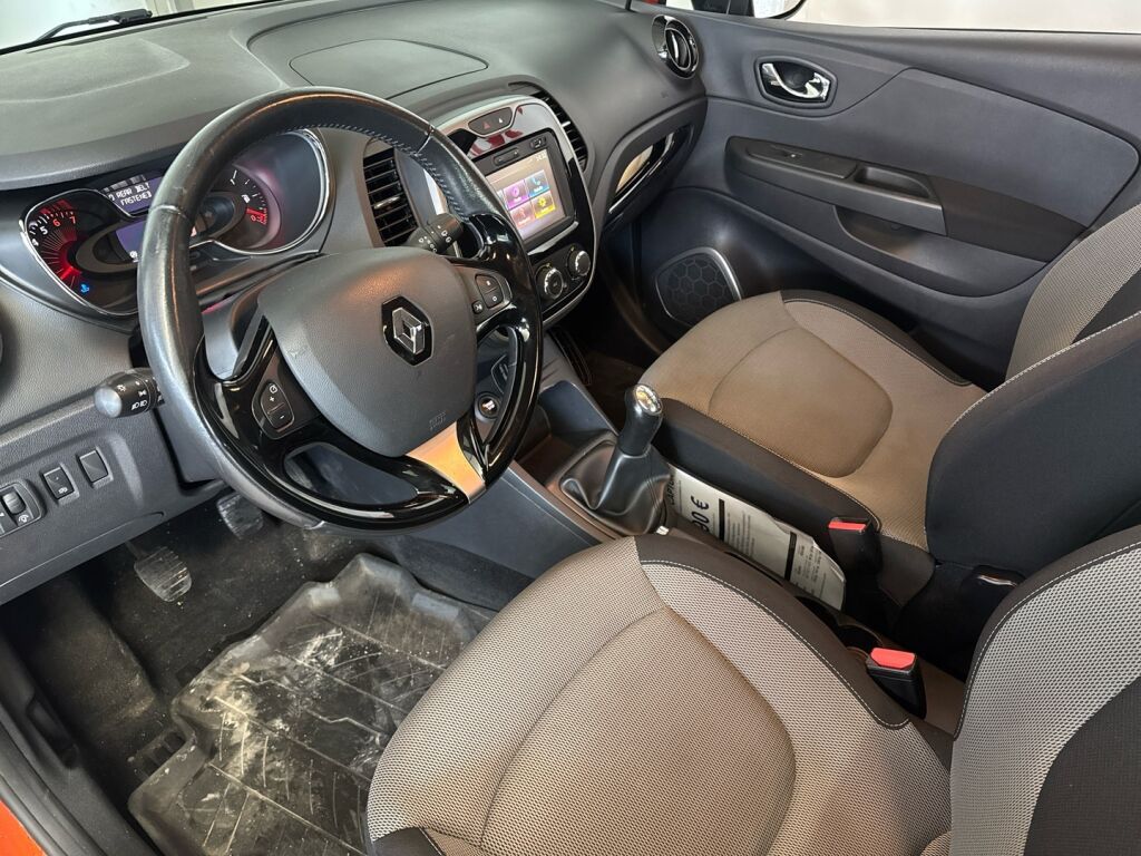Renault Captur 2016 Oranssi