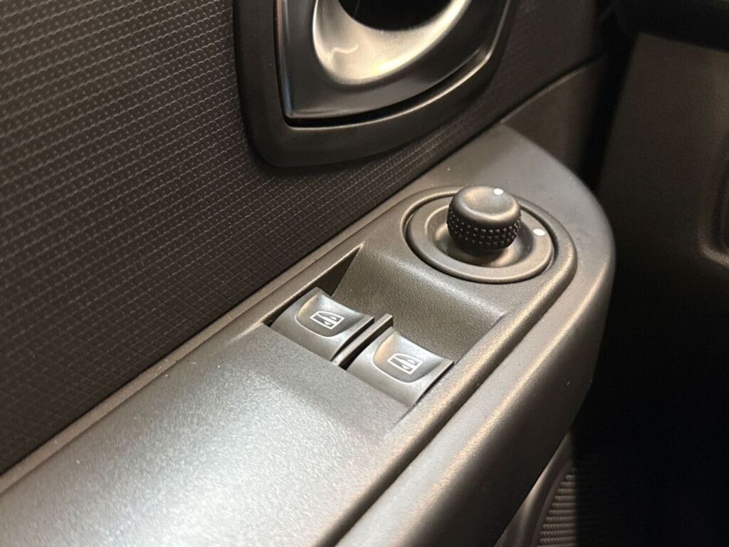 Renault Clio 2016 Valkoinen
