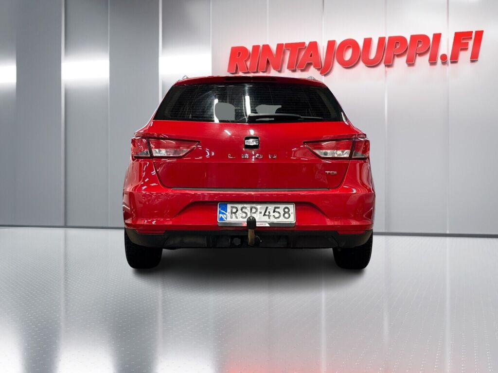 Seat Leon ST 2016 Punainen