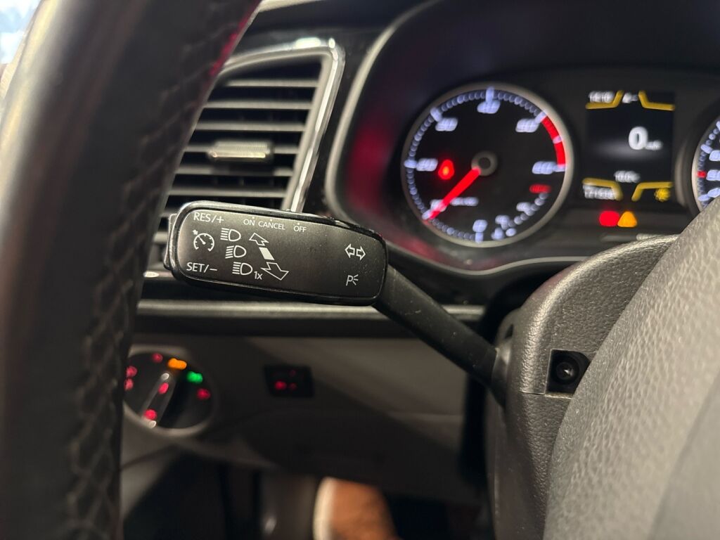 Seat Leon ST 2016 Punainen