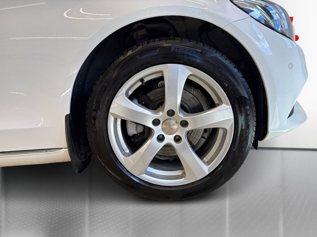 Mercedes-Benz C 2017 Valkoinen