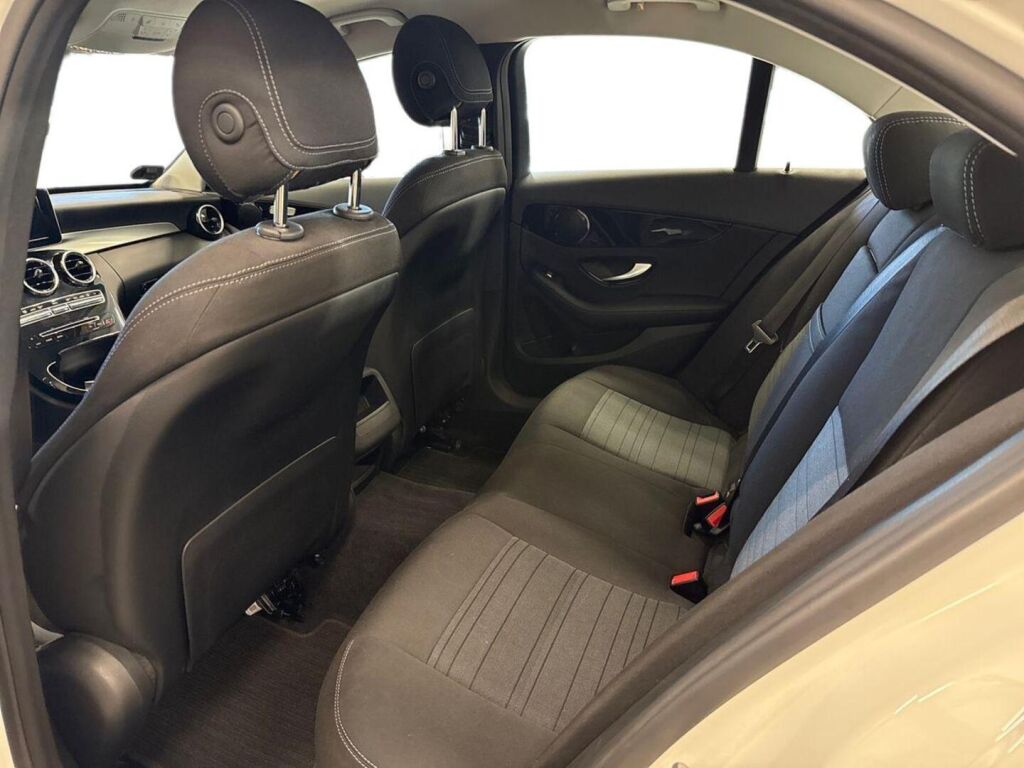 Mercedes-Benz C 2017 Valkoinen