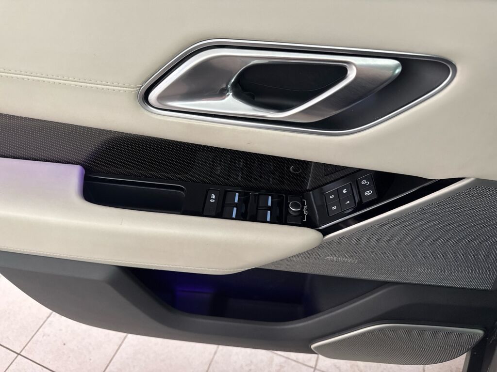 Land Rover Range Rover Velar 2017 Harmaa