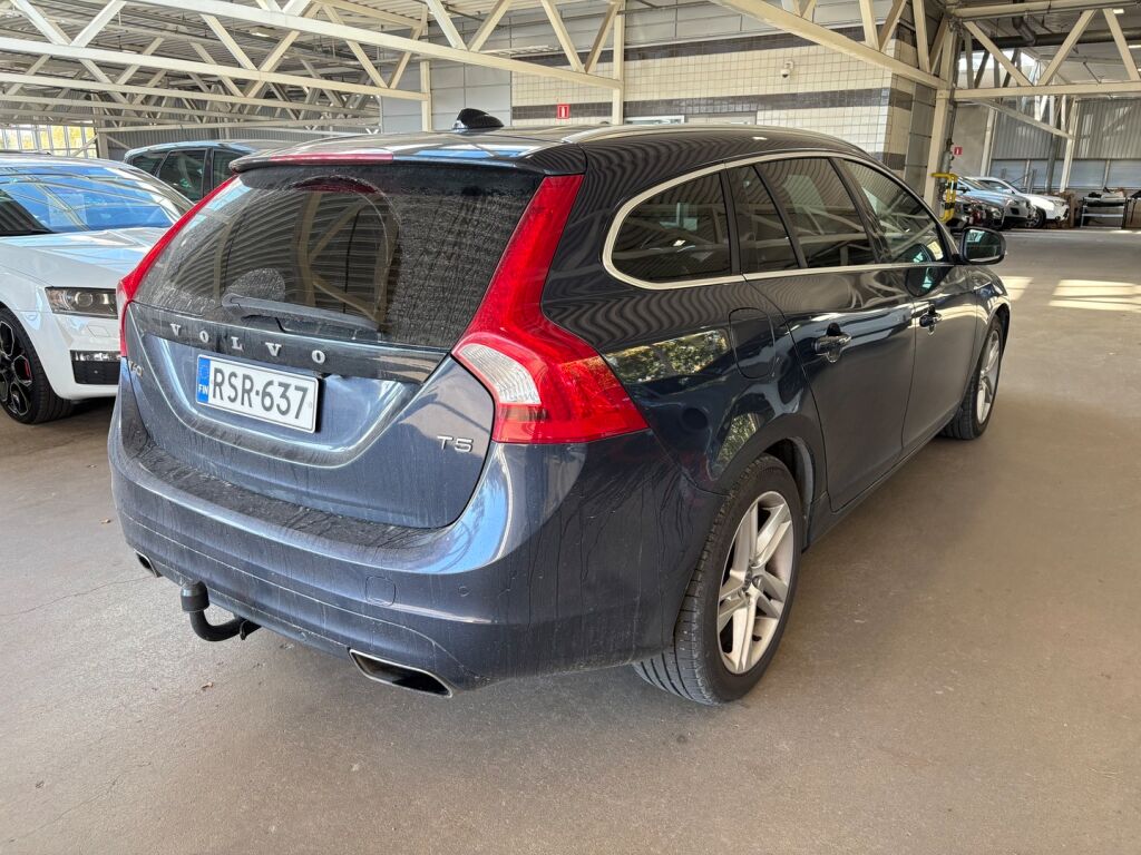 Volvo V60 2014 Sininen