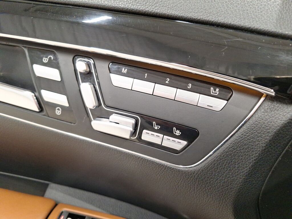 Mercedes-Benz S 2010 Musta