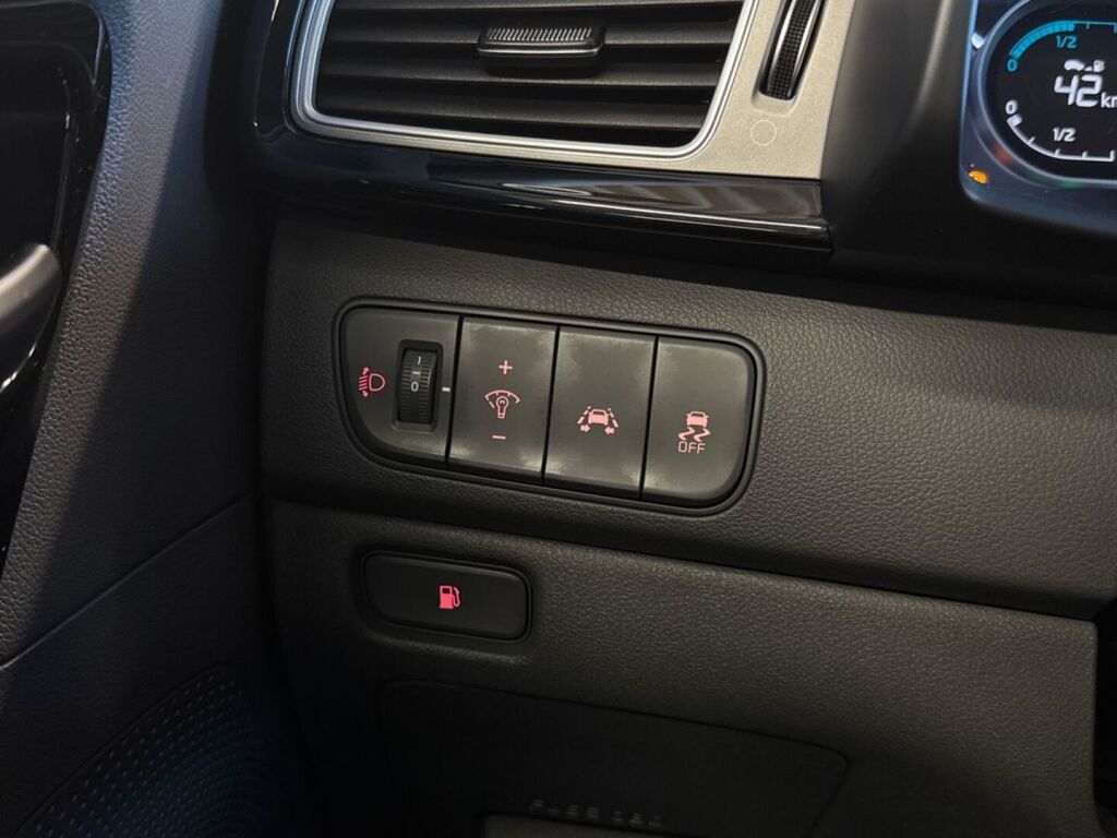 Kia Niro 2017 Harmaa