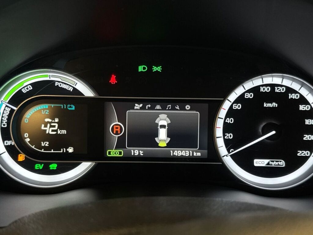 Kia Niro 2017 Harmaa