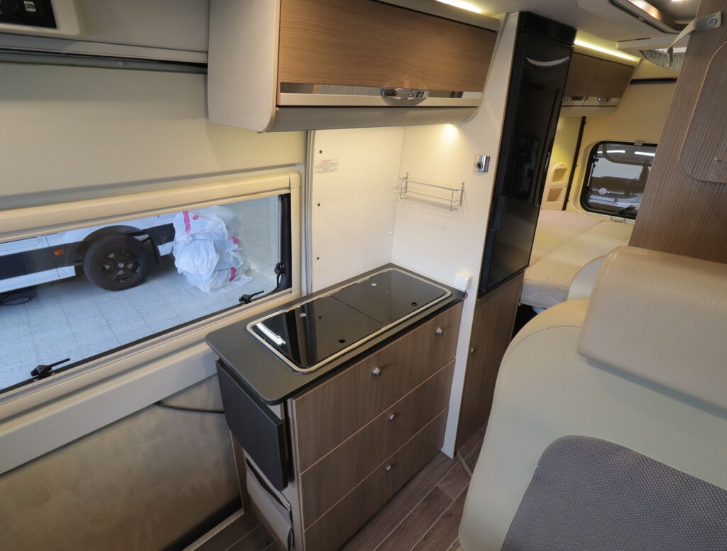 Adria Twin 600 SPT 2017 Harmaa