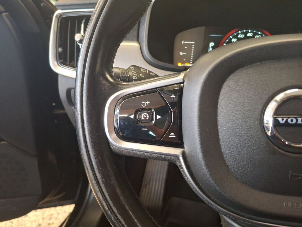 Volvo V90 2017 Musta