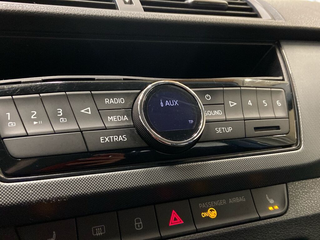 Skoda Fabia 2017 Ruskea (beige)