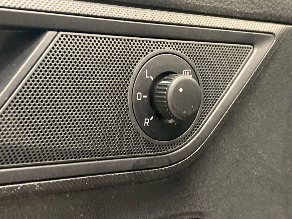 Skoda Fabia 2017 Ruskea (beige)