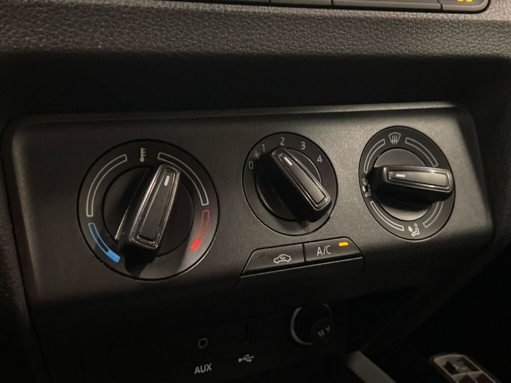 Skoda Fabia 2017 Ruskea (beige)