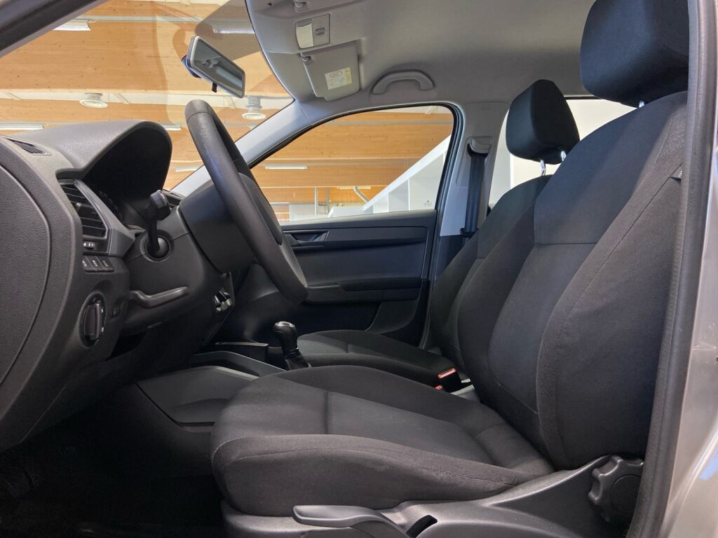 Skoda Fabia 2017 Ruskea (beige)