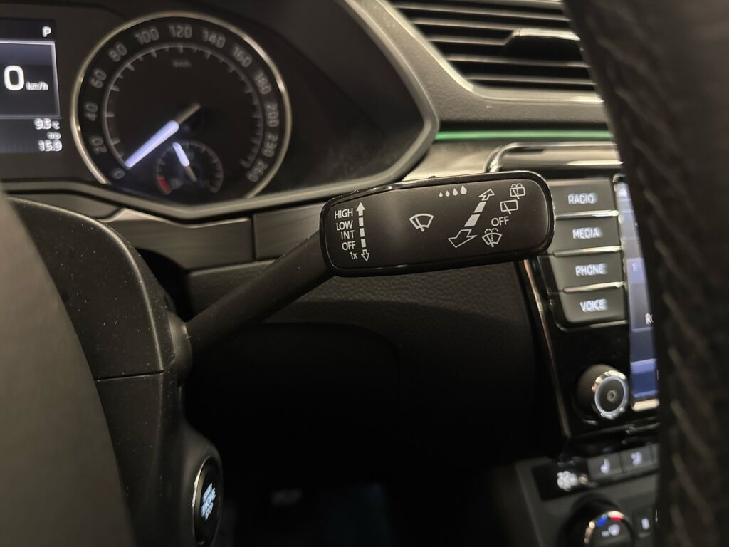 Skoda Superb 2017 Harmaa