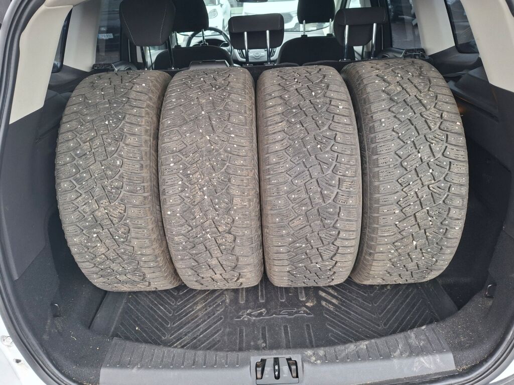 Ford Kuga 2017 Frozen White