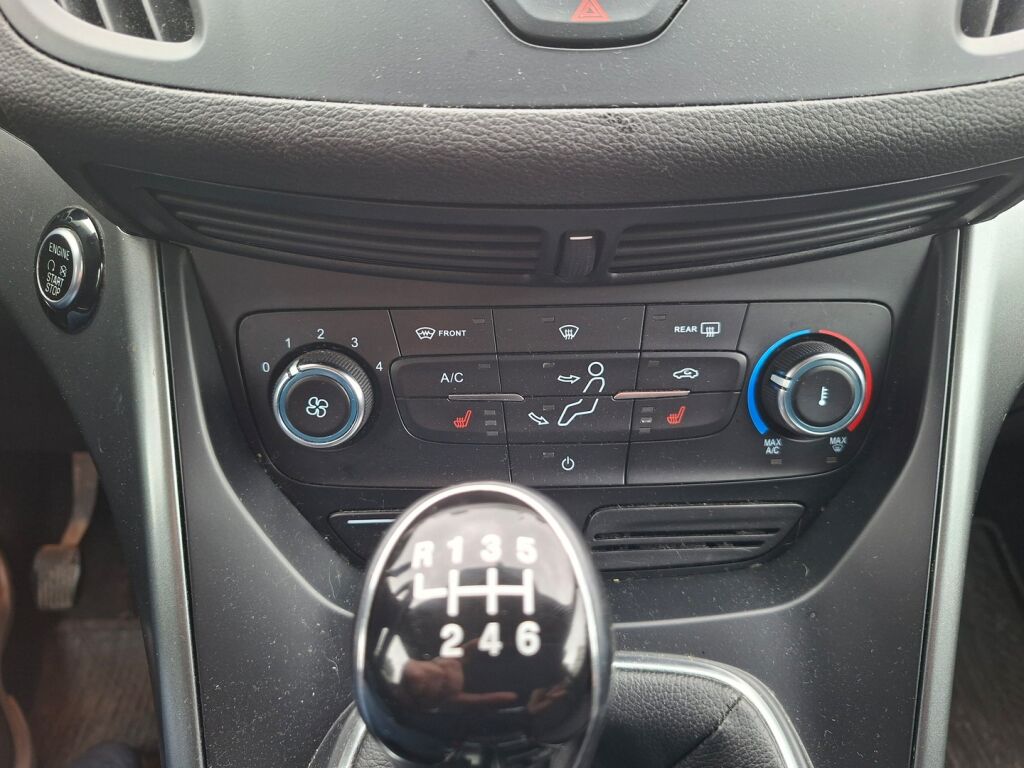 Ford Kuga 2017 Frozen White