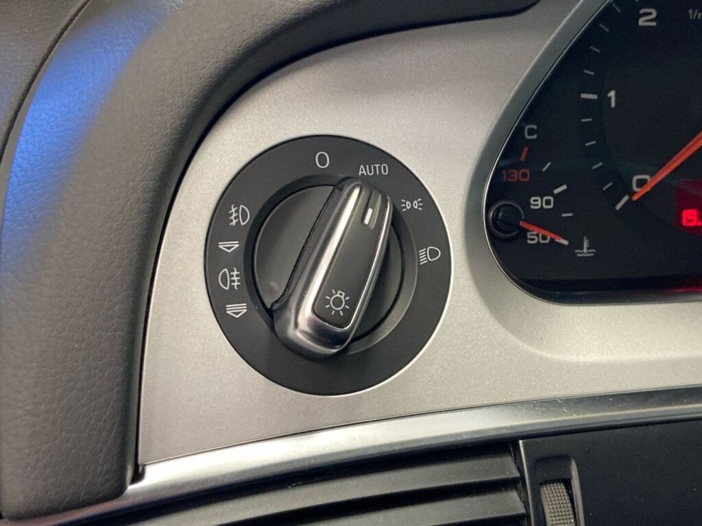 Audi A6 2010 Valkoinen