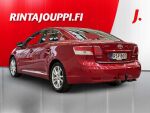 Toyota Avensis 2011 Punainen