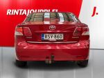 Toyota Avensis 2011 Punainen