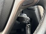Toyota Avensis 2011 Punainen