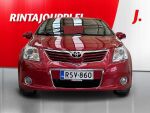 Toyota Avensis 2011 Punainen