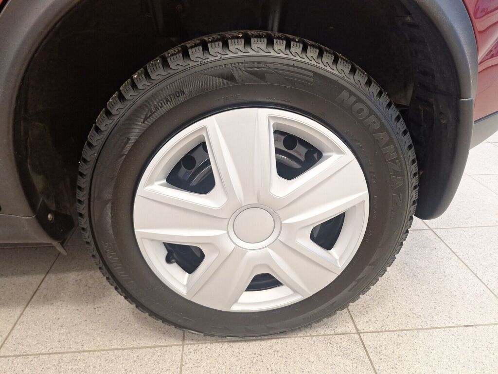 Nissan Juke 2011 Punainen