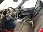 Nissan Juke 2011 Punainen