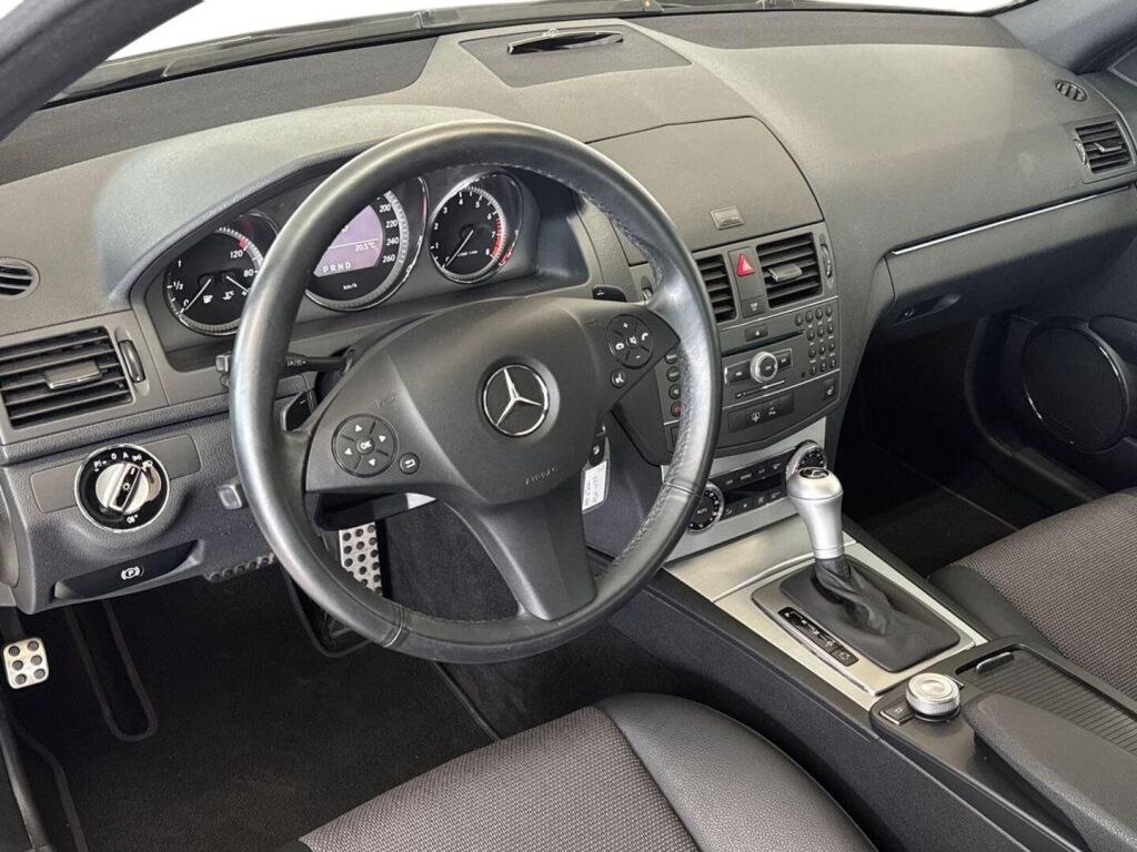 Mercedes-Benz C 2010 Valkoinen