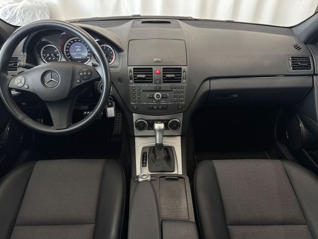 Mercedes-Benz C 2010 Valkoinen