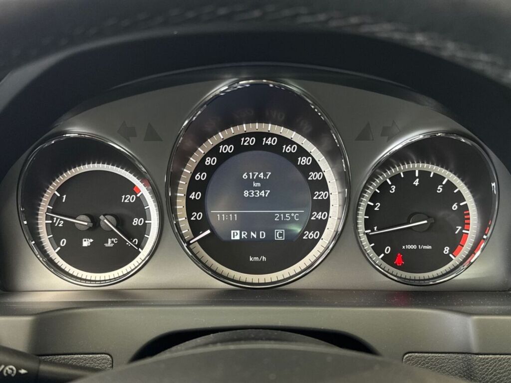 Mercedes-Benz C 2010 Valkoinen