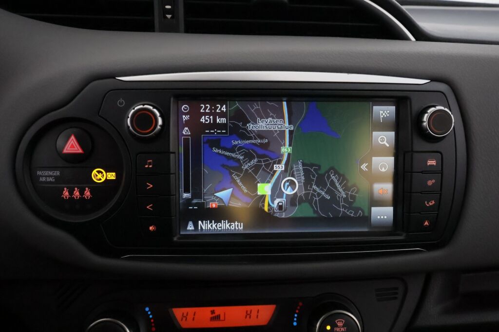 Toyota Yaris 2017 Punainen