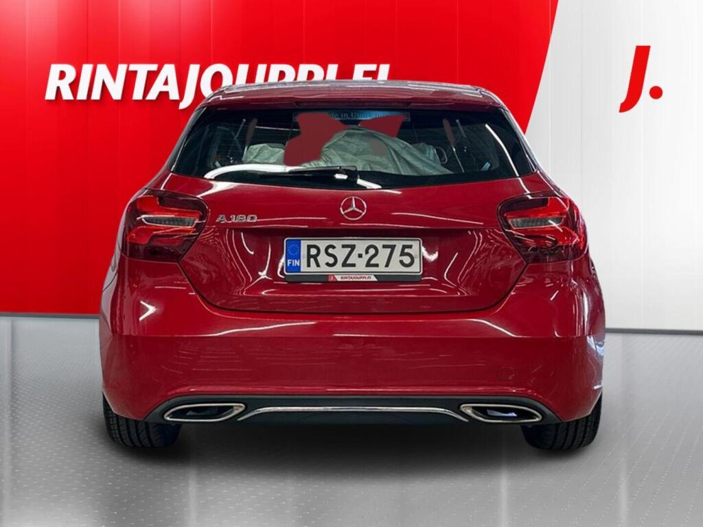 Mercedes-Benz A 2017 Punainen