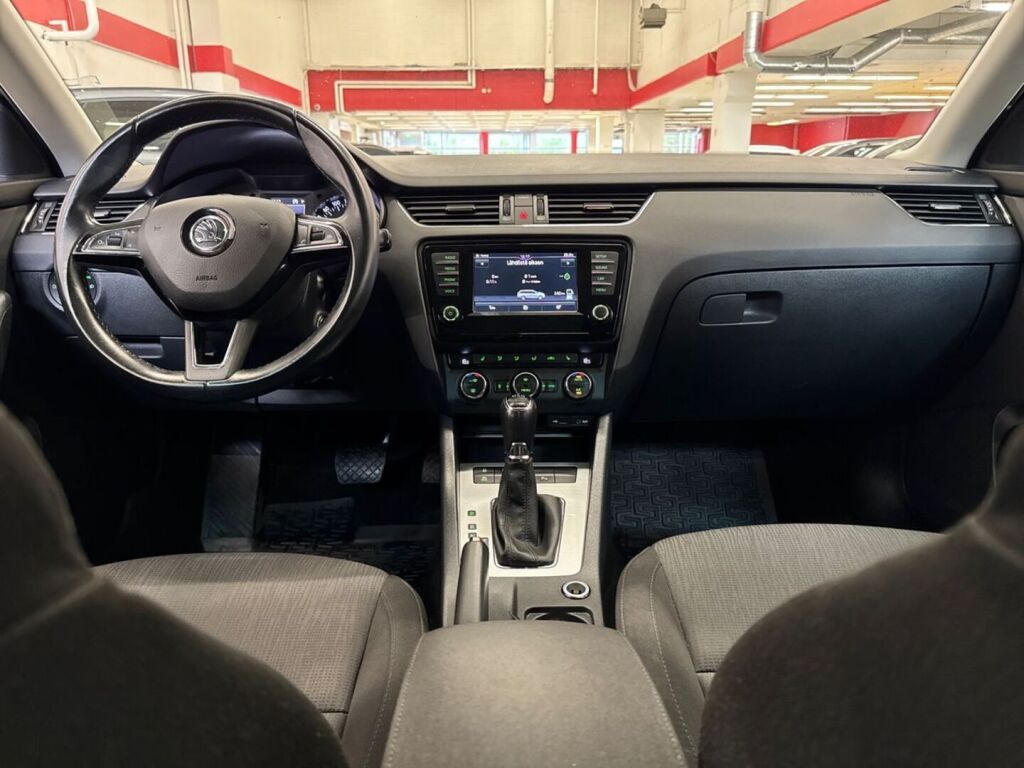 Skoda Octavia 2017 Ruskea (beige)