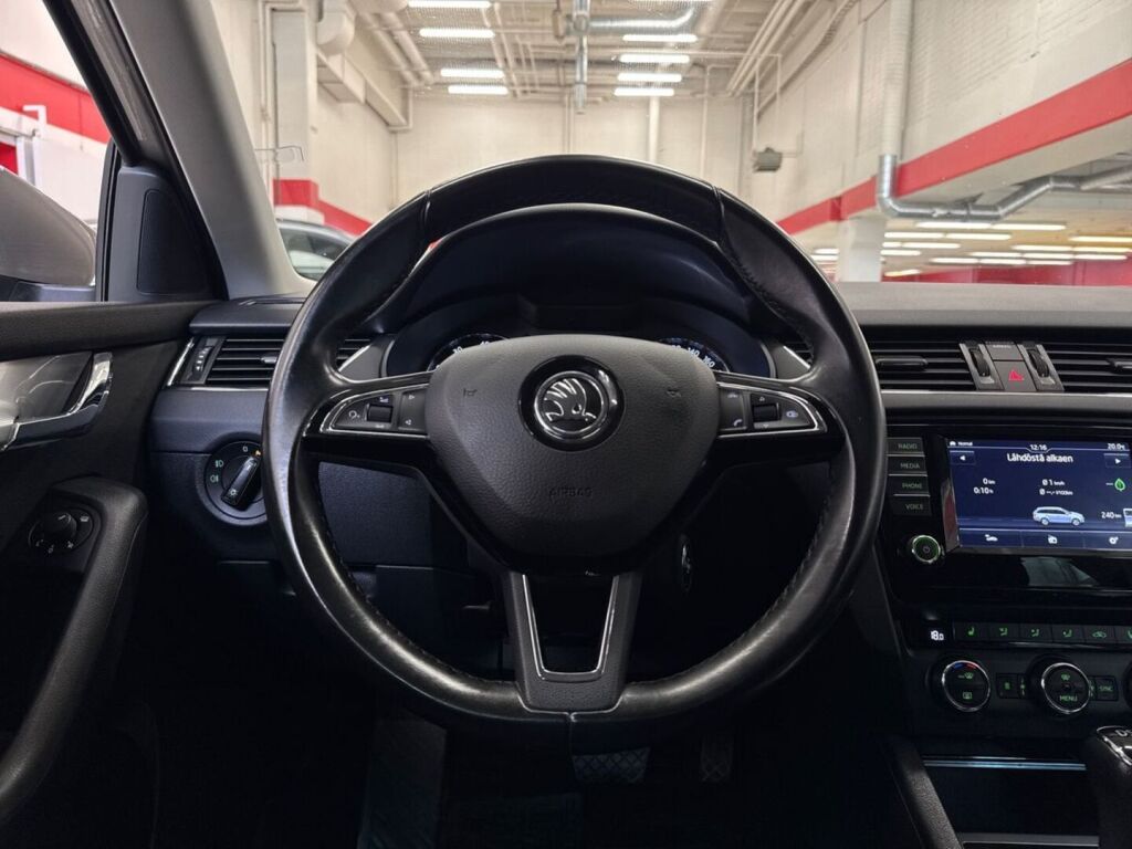Skoda Octavia 2017 Ruskea (beige)