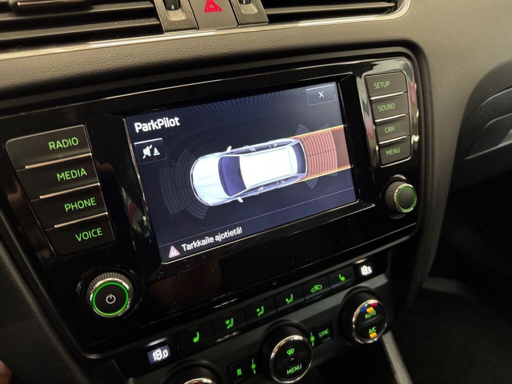 Skoda Octavia 2017 Ruskea (beige)