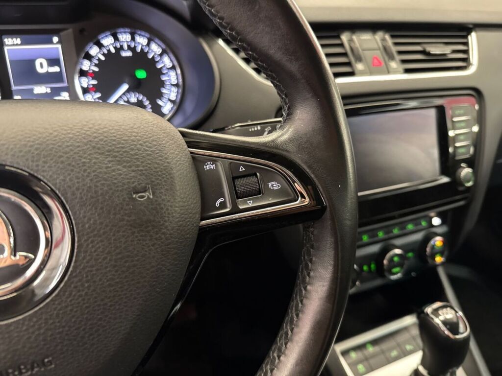 Skoda Octavia 2017 Ruskea (beige)